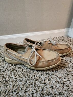 Sperry Tan Casual Boat Shoes with Lace Tie